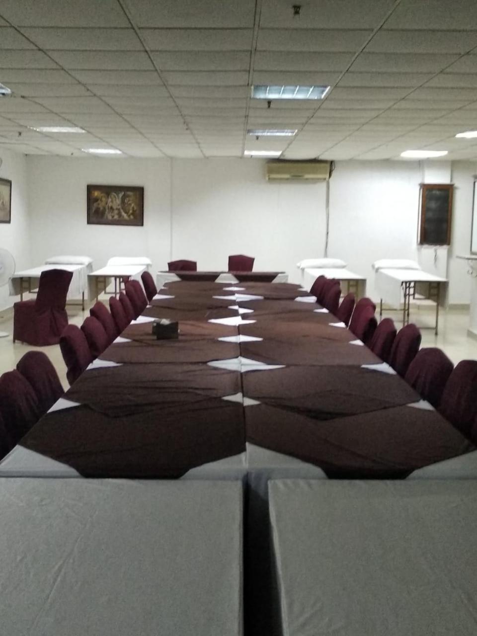 فندق تي جيه إس رويال دلهي المظهر الخارجي الصورة